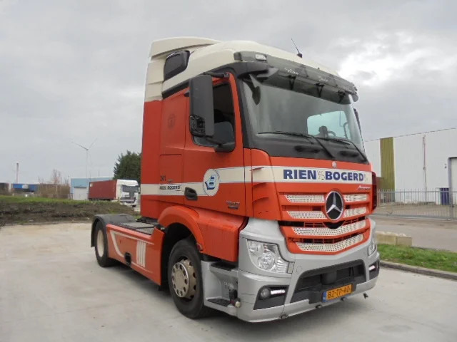 Mercedes-Benz Actros 1942 LS - Vilkikas: foto 3 Mercedes-Benz Actros 1942 LS - Vilkikas: foto 3