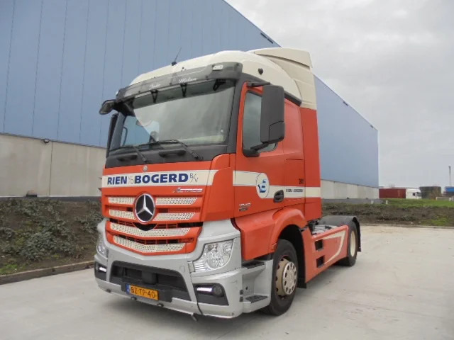 Mercedes-Benz Actros 1942 LS - Vilkikas: foto 1 Mercedes-Benz Actros 1942 LS - Vilkikas: foto 1