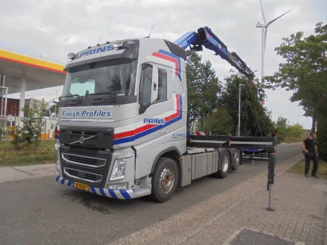 Volvo FH 420 6X2 NL TRUCK - Vilkikas: foto 1 Volvo FH 420 6X2 NL TRUCK - Vilkikas: foto 1