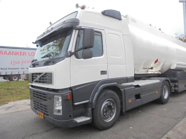 Volvo FM 400 GLOBETROTTER ADR NL TRUCK +TANK TRAILER - Vilkikas: foto 1 Volvo FM 400 GLOBETROTTER ADR NL TRUCK +TANK TRAILER - Vilkikas: foto 1