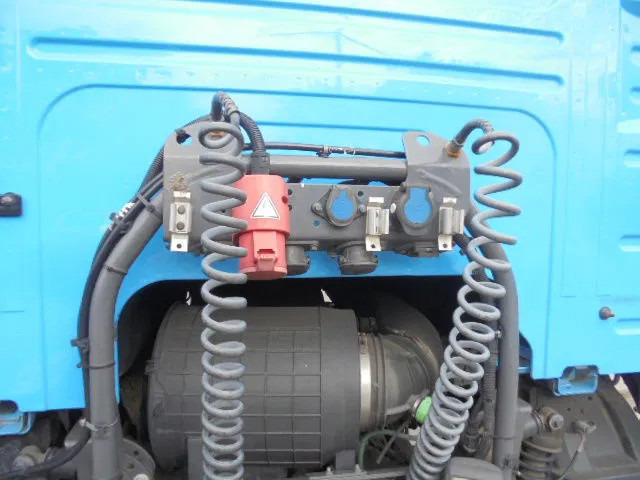 Vilkikas Volvo FM FM 330 TRS KOELUNIT NL TRUCK TUV-APK 19-12-2025: foto 8