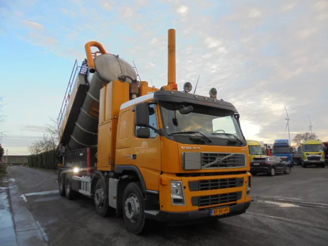 Volvo FM 400 8X4 BLADGEVEERD - Asenizatorius: foto 3 Volvo FM 400 8X4 BLADGEVEERD - Asenizatorius: foto 3