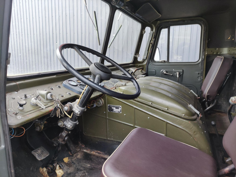 Furgonas sunkvežimis GAZ 66: foto 6