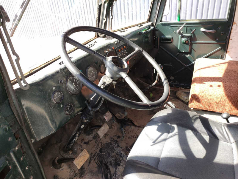 Platforminis/ Bortinis sunkvežimis KRAZ 255 B 6x6 flatbed truck: foto 12