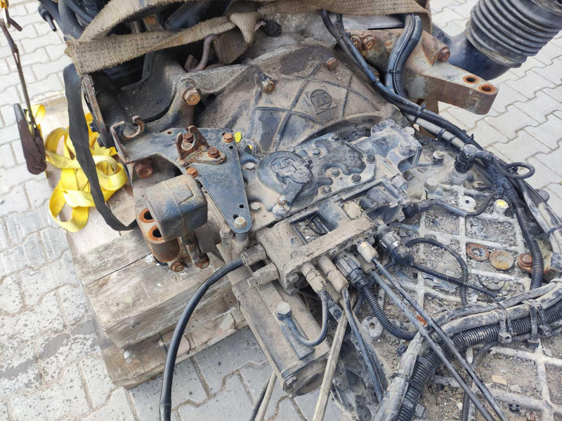MAN ZF 16 S 222 DD - Pavarų dėžė - Sunkvežimis: foto 2 MAN ZF 16 S 222 DD - Pavarų dėžė - Sunkvežimis: foto 2
