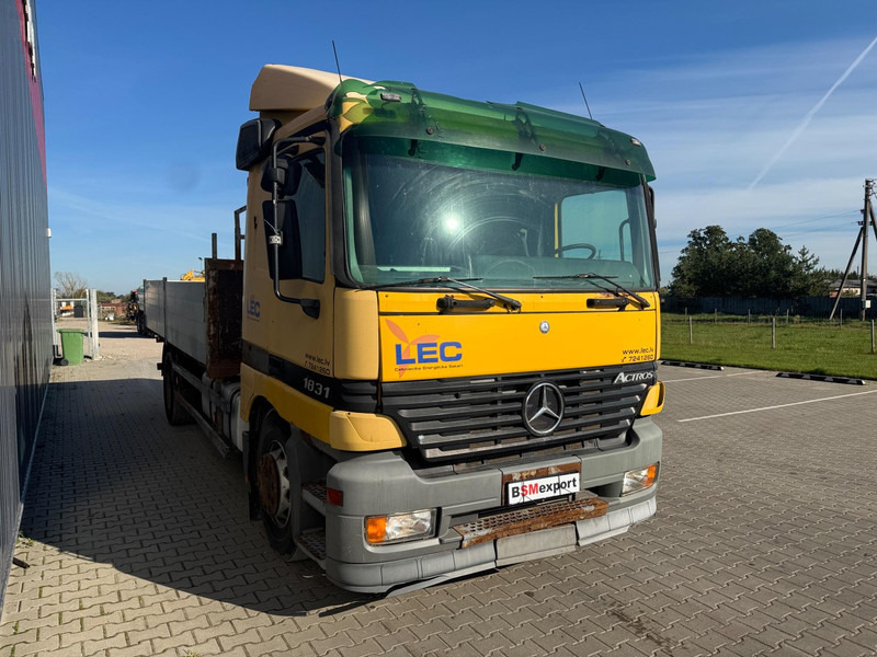 Mercedes-Benz Actros 1831 - Platforminis/ Bortinis sunkvežimis: foto 2 Mercedes-Benz Actros 1831 - Platforminis/ Bortinis sunkvežimis: foto 2