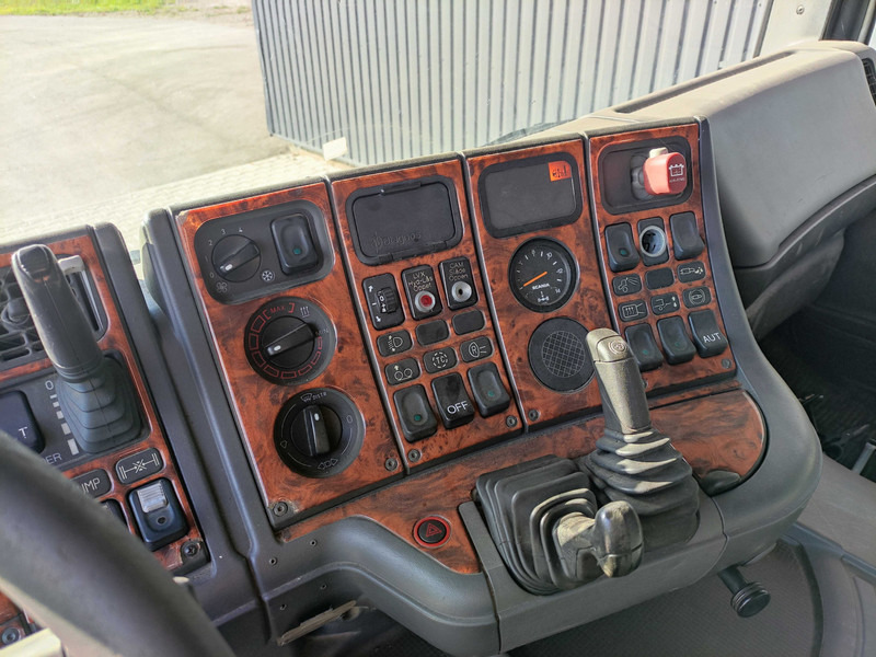 Autovežis sunkvežimis Scania 124 car transporter: foto 10