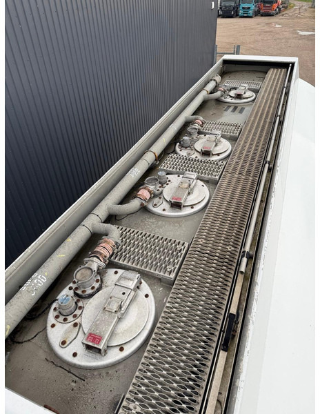 Autocisterna pervežimui kuro Scania P 124.360, 18800 liter: foto 10 Autocisterna pervežimui kuro Scania P 124.360, 18800 liter: foto 10