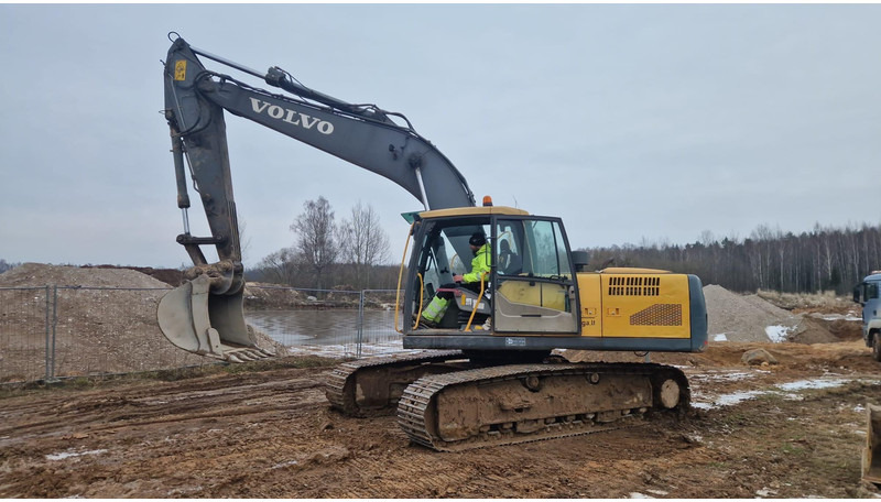 Volvo EC 210 CL - Vikšrinis ekskavatorius: foto 1 Volvo EC 210 CL - Vikšrinis ekskavatorius: foto 1