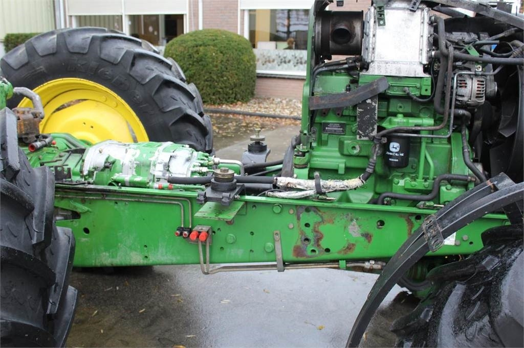 John Deere 6000- 30 4 cyl. - Traktorius: foto 2 John Deere 6000- 30 4 cyl. - Traktorius: foto 2