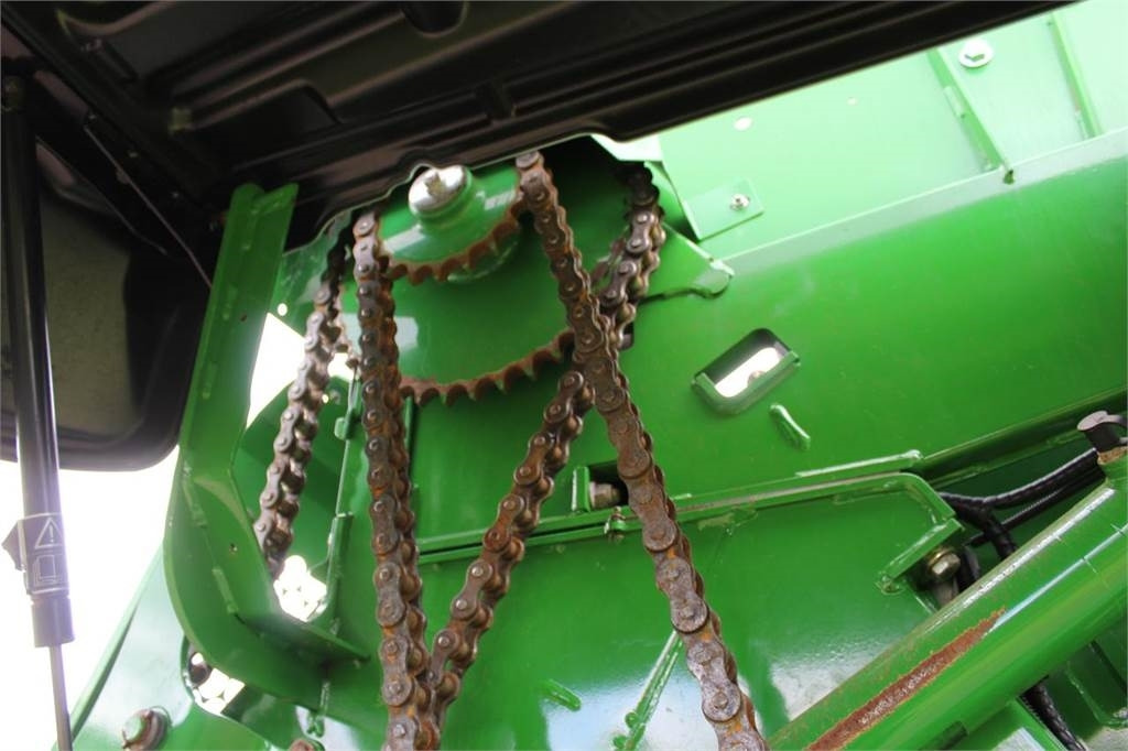 John Deere 990 - Ruloninis presas: foto 4 John Deere 990 - Ruloninis presas: foto 4