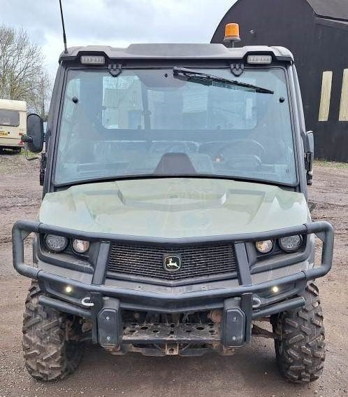 John Deere XUV 865M - Keturratis: foto 5 John Deere XUV 865M - Keturratis: foto 5