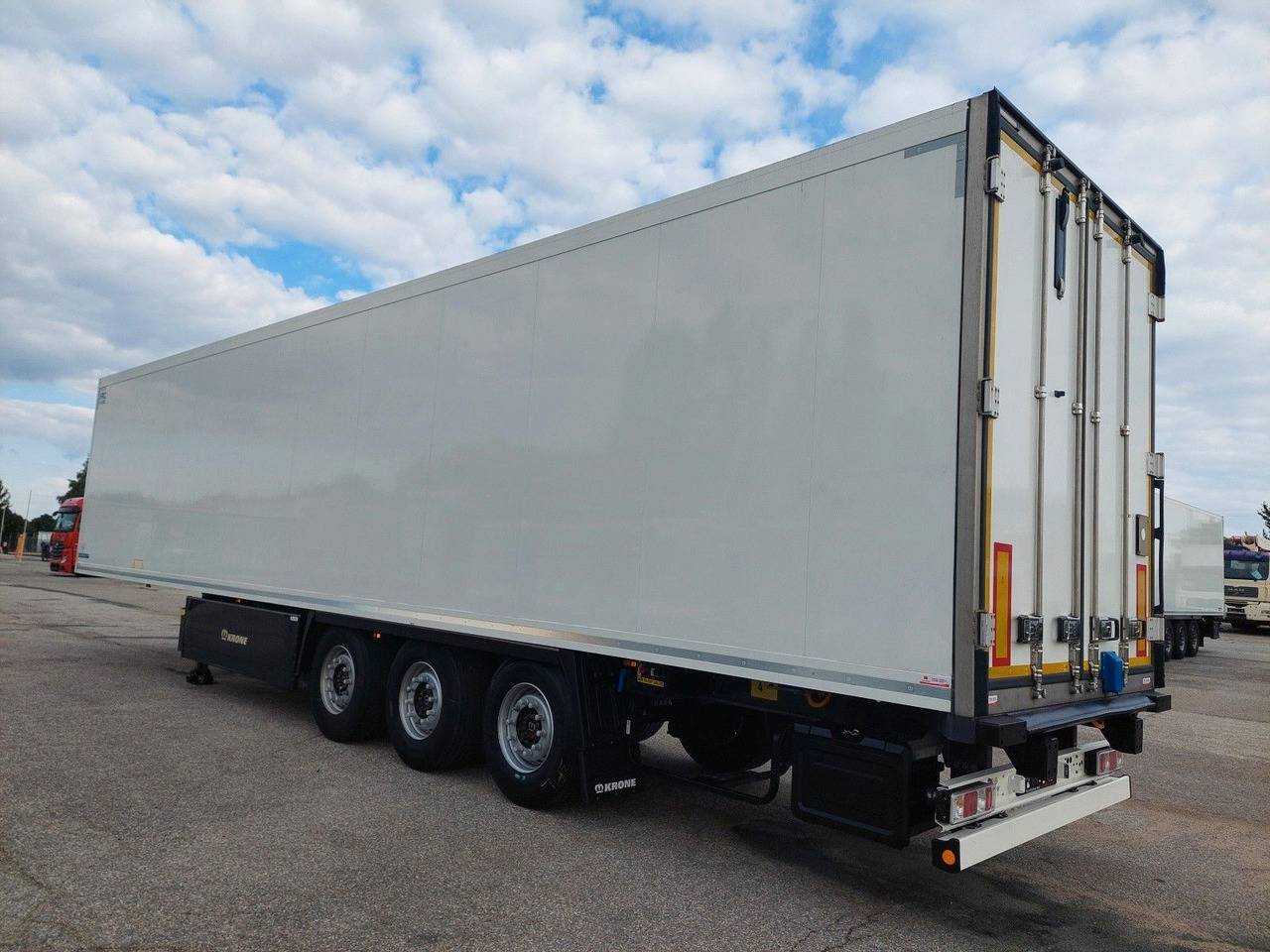 Krone SD Thermo King SLXi 300 - Refrižeratorius puspriekabė: foto 3 Krone SD Thermo King SLXi 300 - Refrižeratorius puspriekabė: foto 3