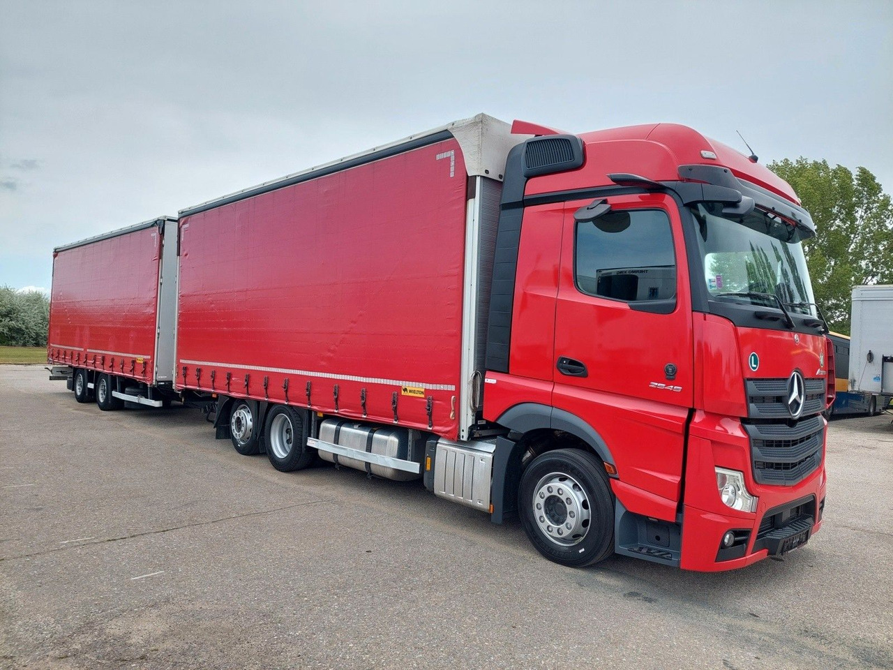Mercedes-Benz Actros 2545 L/NR 6x2 + Wielton PC2K Durchbar - Tentinis sunkvežimis: foto 2 Mercedes-Benz Actros 2545 L/NR 6x2 + Wielton PC2K Durchbar - Tentinis sunkvežimis: foto 2