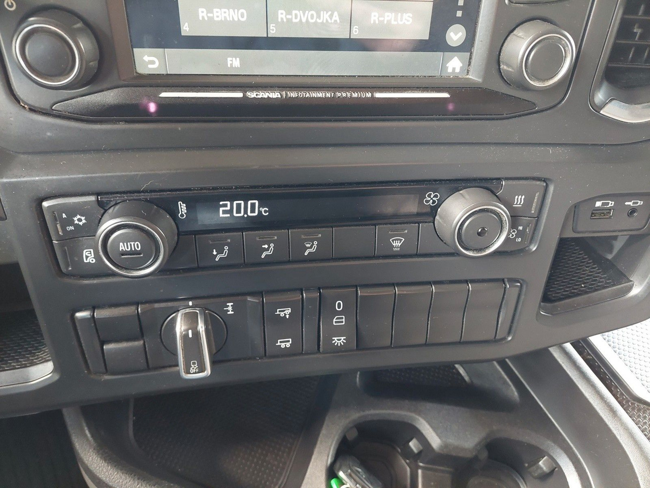 Scania R450 A4X2NB Luft/Luft Hydraulik lizingą Scania R450 A4X2NB Luft/Luft Hydraulik: foto 36