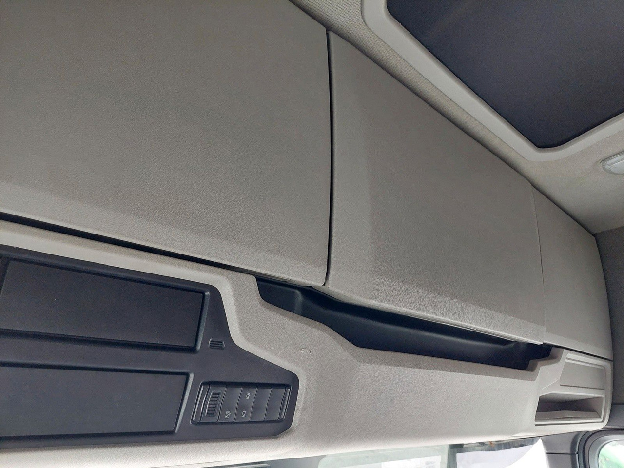 Scania R450 A4X2NB Luft/Luft Hydraulik lizingą Scania R450 A4X2NB Luft/Luft Hydraulik: foto 29