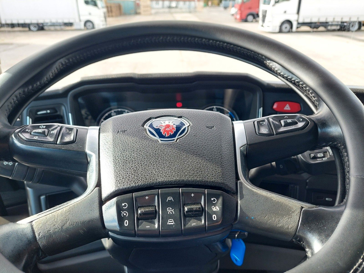 Scania R450 A4X2NB Luft/Luft Hydraulik lizingą Scania R450 A4X2NB Luft/Luft Hydraulik: foto 40