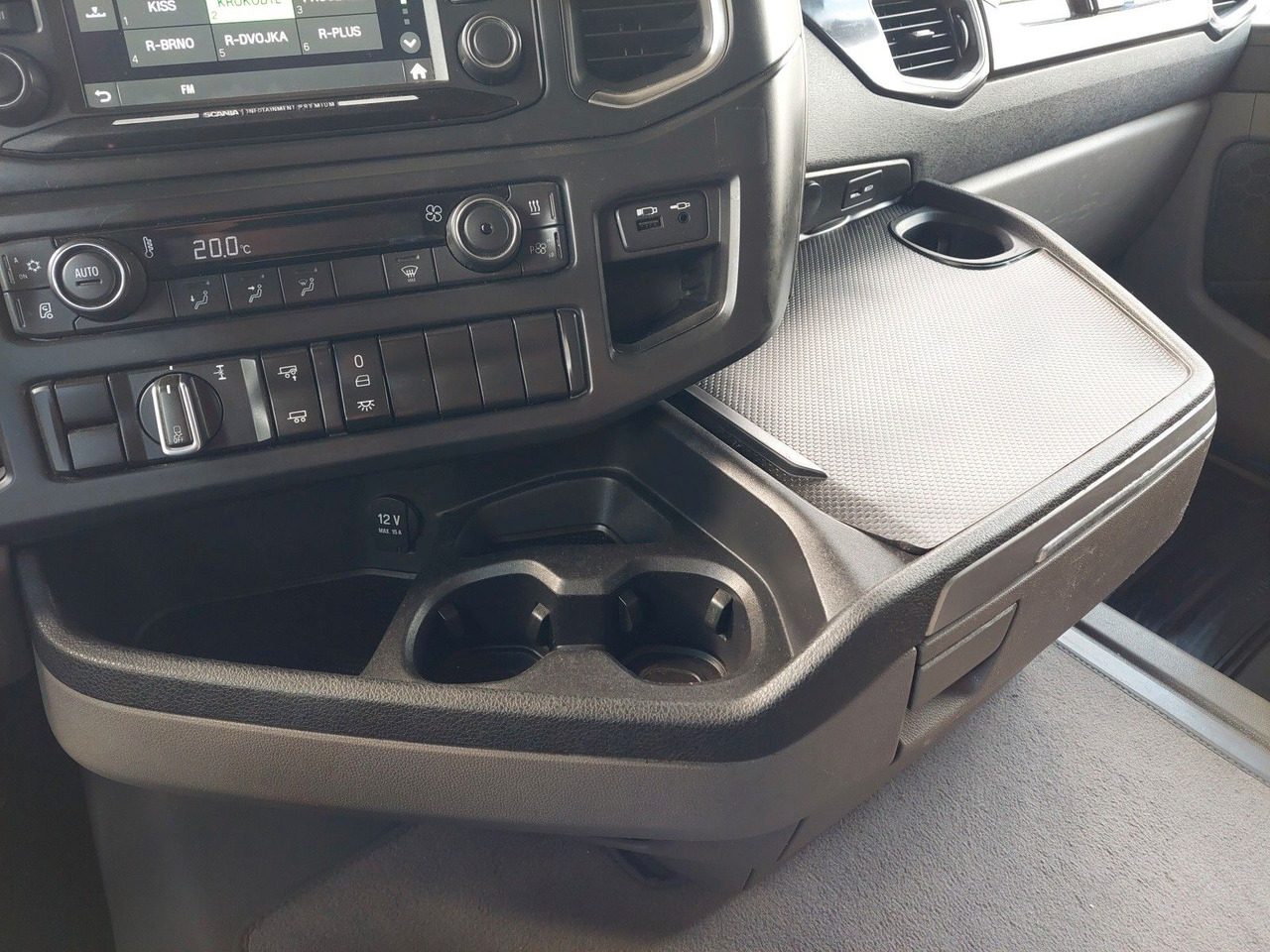 Scania R450 A4X2NB Luft/Luft Hydraulik lizingą Scania R450 A4X2NB Luft/Luft Hydraulik: foto 33