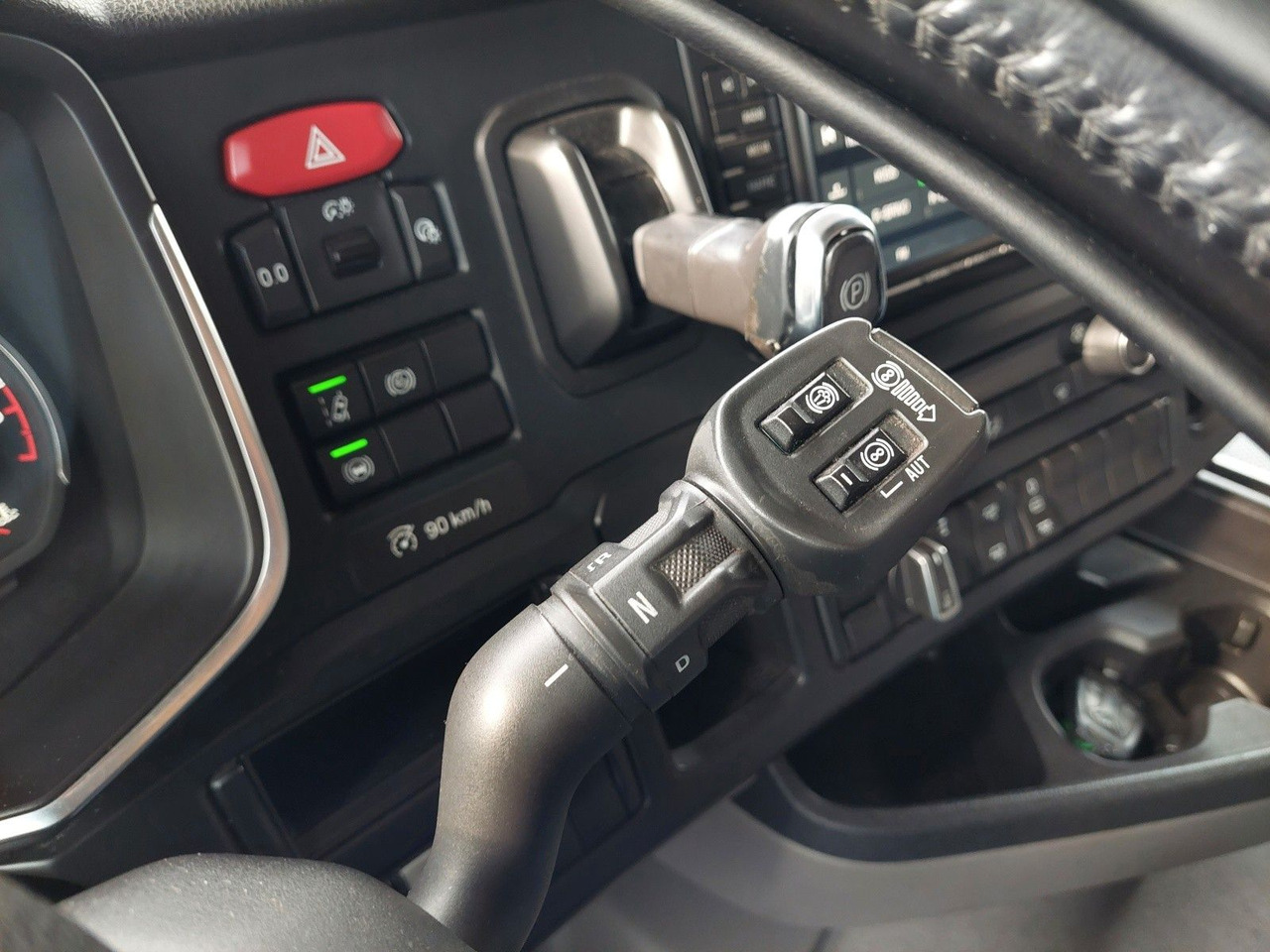 Scania R450 A4X2NB Luft/Luft Hydraulik lizingą Scania R450 A4X2NB Luft/Luft Hydraulik: foto 45