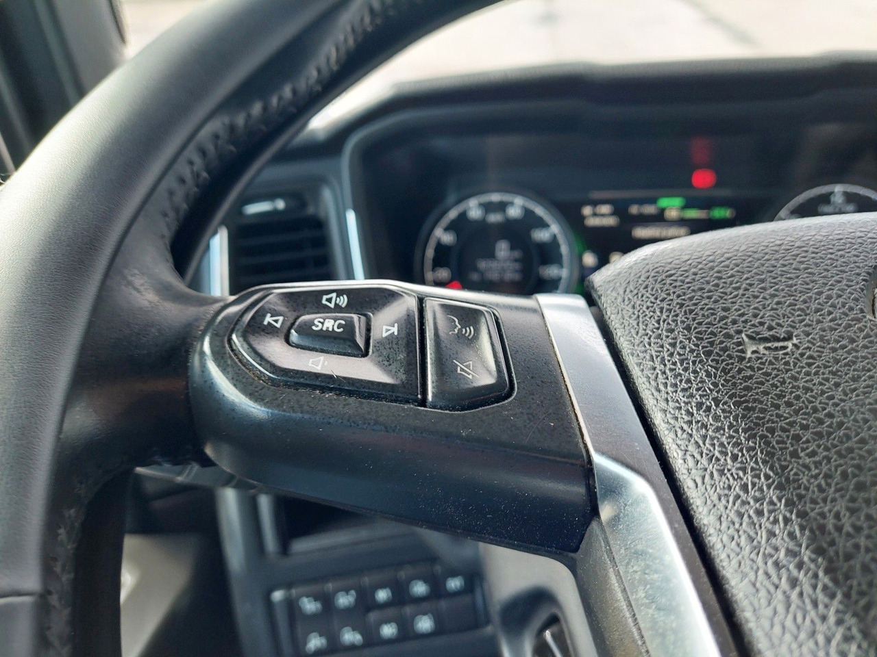 Vilkikas Scania R450 A4X2NB Luft/Luft Hydraulik: foto 41 Vilkikas Scania R450 A4X2NB Luft/Luft Hydraulik: foto 41