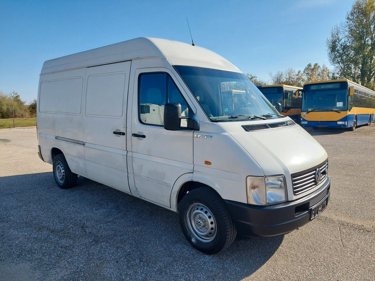 Volkswagen LT Kasten-Kombi 35 L2H2 Hochraum - Furgonas su krovinių dėže: foto 2 Volkswagen LT Kasten-Kombi 35 L2H2 Hochraum - Furgonas su krovinių dėže: foto 2