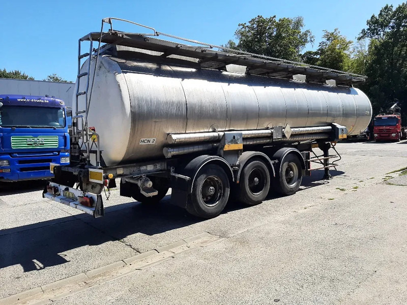 BSL 29000L INOX TANK - IDEAL FOR WATER/ENGRAIS LIQUIDE - 5 UNITS - Puspriekabė cisterna: foto 3 BSL 29000L INOX TANK - IDEAL FOR WATER/ENGRAIS LIQUIDE - 5 UNITS - Puspriekabė cisterna: foto 3