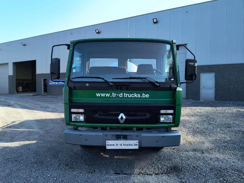 Renault Midliner S135 - ONLY 54 400KM - SMALL TANK 3680L INSULATED INOX - Autocisterna: foto 2 Renault Midliner S135 - ONLY 54 400KM - SMALL TANK 3680L INSULATED INOX - Autocisterna: foto 2