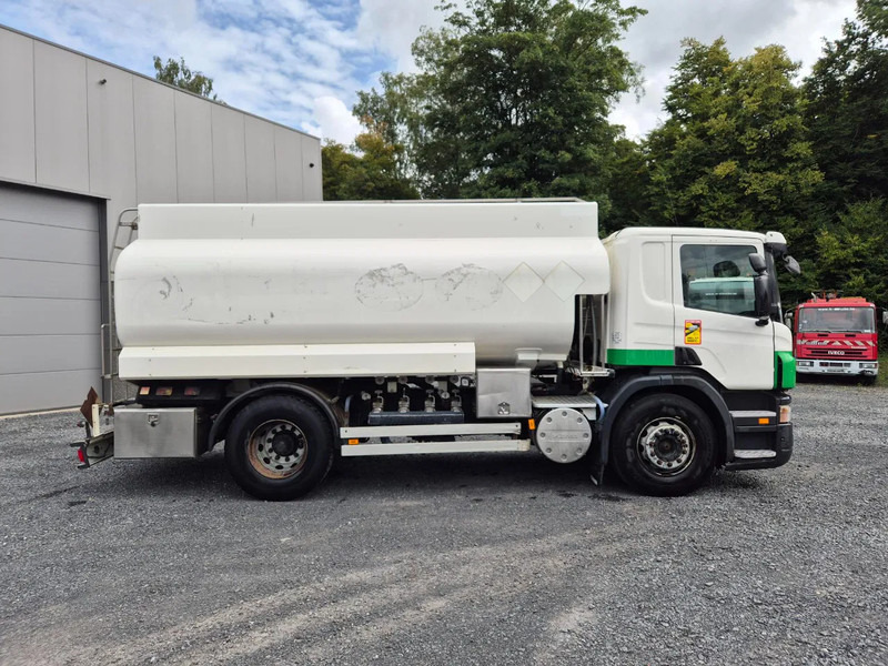 Scania P280 FUEL / CARBURANT 14000L - 5 COMP - RETARDER - Autocisterna: foto 4 Scania P280 FUEL / CARBURANT 14000L - 5 COMP - RETARDER - Autocisterna: foto 4