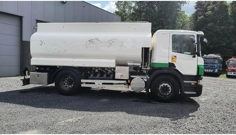 Scania P280 MANUAL GEARBOX- TANK 14000L- RETARDER - Autocisterna: foto 3 Scania P280 MANUAL GEARBOX- TANK 14000L- RETARDER - Autocisterna: foto 3