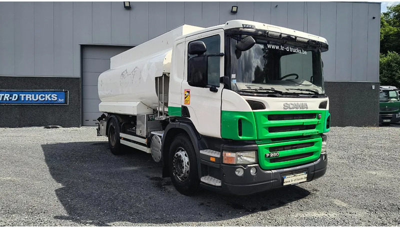Scania P280 MANUAL GEARBOX- TANK 14000L- RETARDER - Autocisterna: foto 2 Scania P280 MANUAL GEARBOX- TANK 14000L- RETARDER - Autocisterna: foto 2