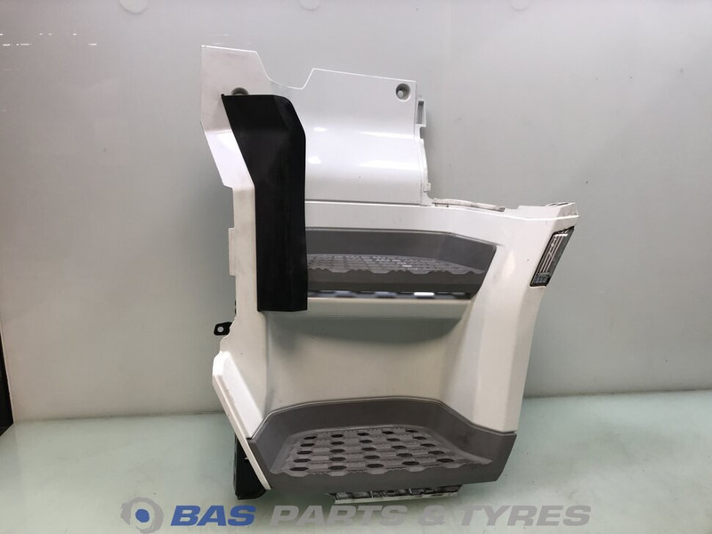 DAF XF G2 Opstap Links DAF 2237310 - Kėbulas ir išorė - Sunkvežimis: foto 1 DAF XF G2 Opstap Links DAF 2237310 - Kėbulas ir išorė - Sunkvežimis: foto 1