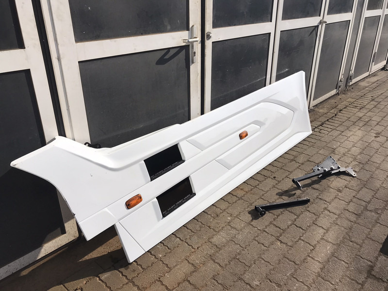 DAF XG+ - Kėbulas ir išorė - Sunkvežimis: foto 3 DAF XG+ - Kėbulas ir išorė - Sunkvežimis: foto 3