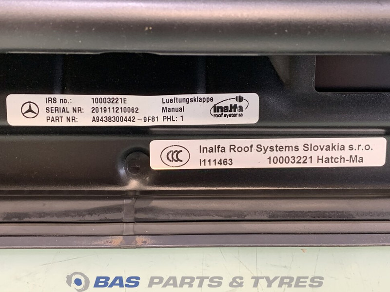 Mercedes-Benz Dakluik Mercedes A 943 830 04 42 - Skydelis nuo saulės - Sunkvežimis: foto 3 Mercedes-Benz Dakluik Mercedes A 943 830 04 42 - Skydelis nuo saulės - Sunkvežimis: foto 3