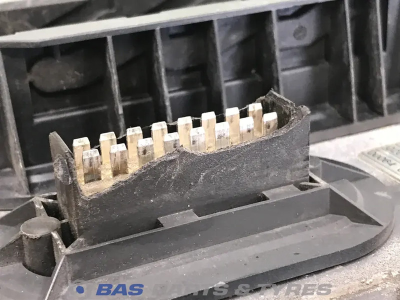 Mercedes-Benz Motormanagement ECU Mercedes A 007 446 77 40 - Valdymo blokas - Sunkvežimis: foto 4 Mercedes-Benz Motormanagement ECU Mercedes A 007 446 77 40 - Valdymo blokas - Sunkvežimis: foto 4