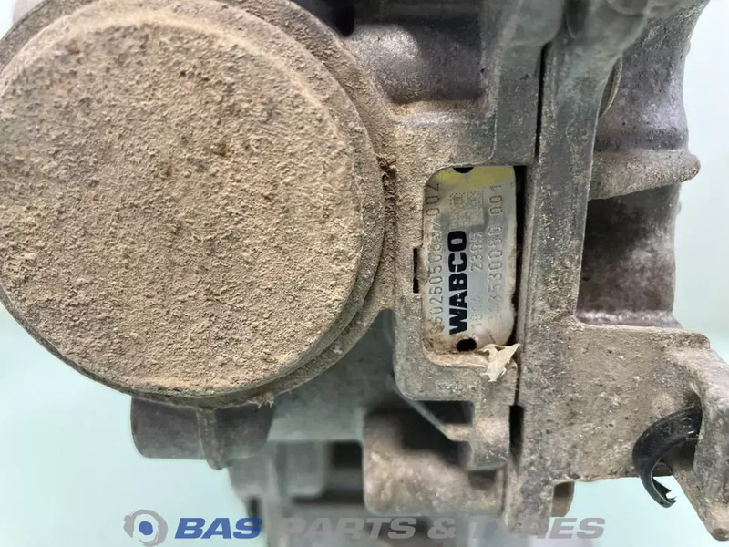 Mercedes-Benz Schakelcilinderhuis Mercedes A 948 260 09 63 - Pavarų dėžė - Sunkvežimis: foto 3 Mercedes-Benz Schakelcilinderhuis Mercedes A 948 260 09 63 - Pavarų dėžė - Sunkvežimis: foto 3