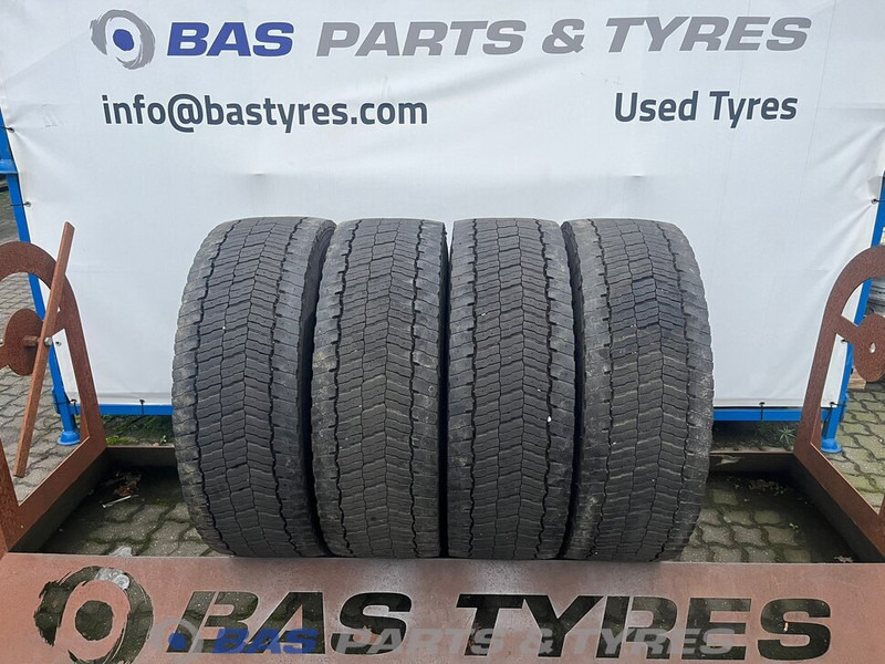 Michelin Michelin 315/70R22.5 X MULTI D 154/150 M+S 3PMSF gebruikte set - Padanga - Sunkvežimis: foto 1 Michelin Michelin 315/70R22.5 X MULTI D 154/150 M+S 3PMSF gebruikte set - Padanga - Sunkvežimis: foto 1