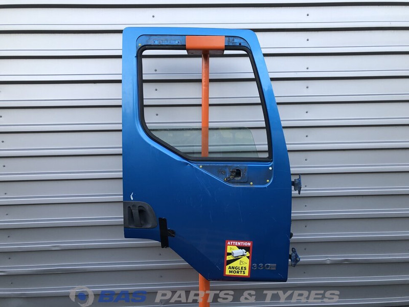 Renault Portier Renault 7420832787 - Durys ir dalys - Sunkvežimis: foto 1 Renault Portier Renault 7420832787 - Durys ir dalys - Sunkvežimis: foto 1