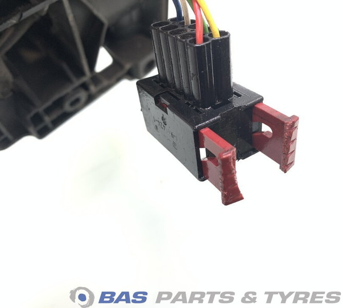 Renault Spiegel Renault 5010623246 - Langas ir dalys - Sunkvežimis: foto 3 Renault Spiegel Renault 5010623246 - Langas ir dalys - Sunkvežimis: foto 3