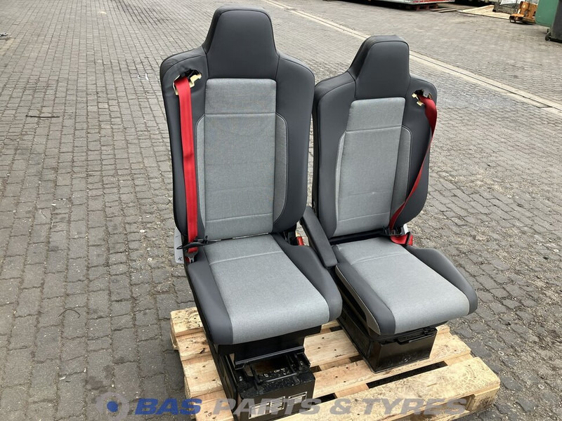 Renault T-Serie - Sėdynė - Sunkvežimis: foto 1 Renault T-Serie - Sėdynė - Sunkvežimis: foto 1