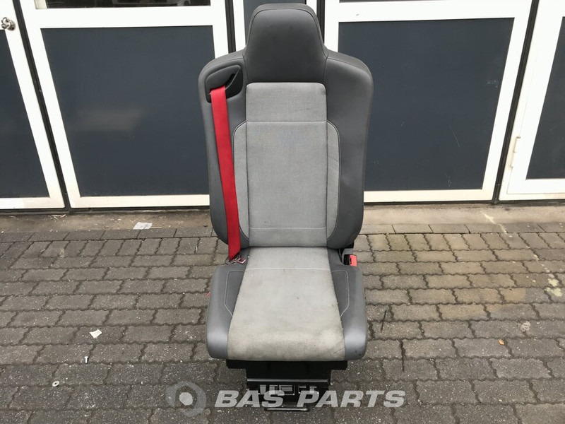 Renault T-Serie - Sėdynė - Sunkvežimis: foto 1 Renault T-Serie - Sėdynė - Sunkvežimis: foto 1