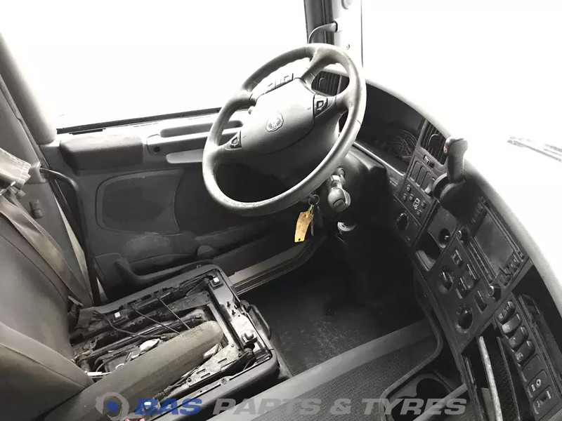 Scania G-Serie Scania CG-19 Normal L3H2 2132004 - Kabina ir interjeras - Sunkvežimis: foto 5 Scania G-Serie Scania CG-19 Normal L3H2 2132004 - Kabina ir interjeras - Sunkvežimis: foto 5