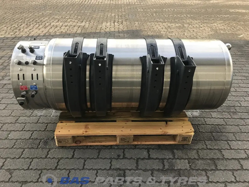 Scania LNG tank Scania 406 Liter 1776103 - Degalų bakas - Sunkvežimis: foto 3 Scania LNG tank Scania 406 Liter 1776103 - Degalų bakas - Sunkvežimis: foto 3