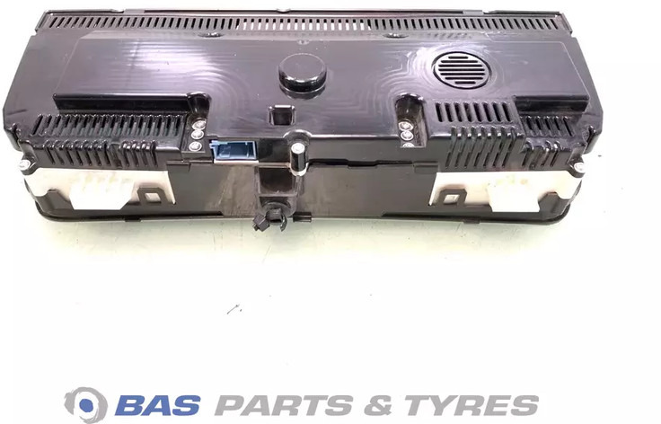 Volvo FH4 Instrumentenpaneel Volvo 21589170 - Prietaisų skydas - Sunkvežimis: foto 2 Volvo FH4 Instrumentenpaneel Volvo 21589170 - Prietaisų skydas - Sunkvežimis: foto 2