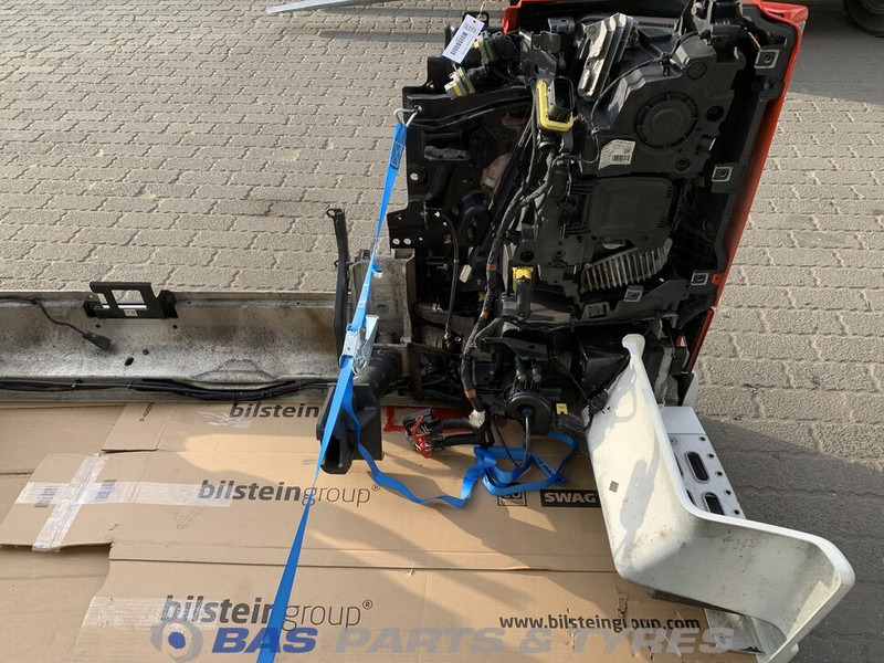 Volvo FH4 - Bamperis - Sunkvežimis: foto 5 Volvo FH4 - Bamperis - Sunkvežimis: foto 5