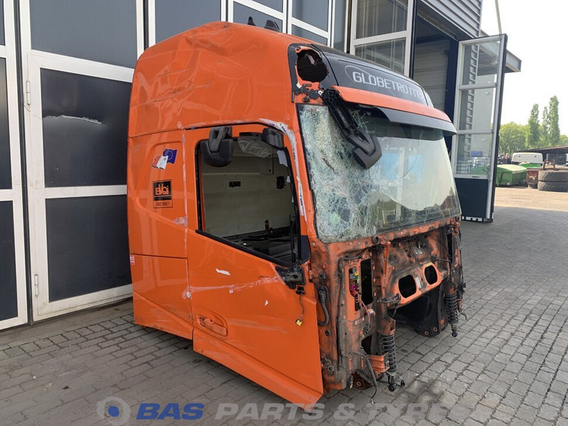 Volvo FH4 - Kabina ir interjeras - Sunkvežimis: foto 2 Volvo FH4 - Kabina ir interjeras - Sunkvežimis: foto 2