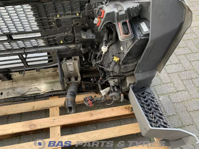 Volvo FM5 Bumper Volvo 84407376 - Bamperis - Sunkvežimis: foto 5 Volvo FM5 Bumper Volvo 84407376 - Bamperis - Sunkvežimis: foto 5