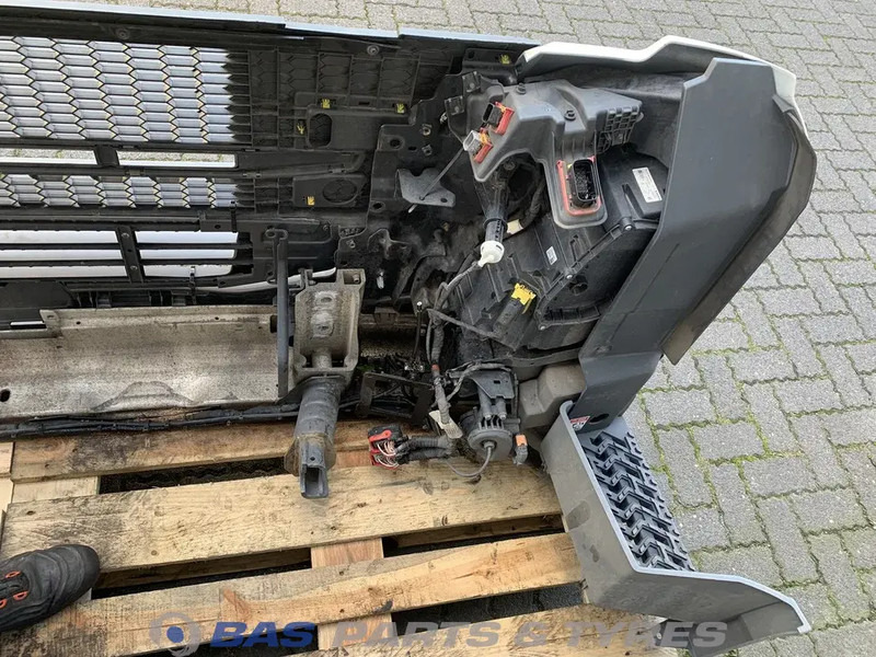 Volvo FM5 Bumper Volvo 84407376 - Bamperis - Sunkvežimis: foto 5 Volvo FM5 Bumper Volvo 84407376 - Bamperis - Sunkvežimis: foto 5