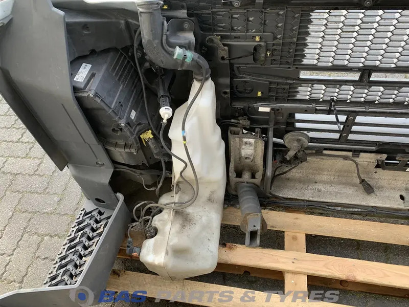 Volvo FM5 Bumper Volvo 84407376 - Bamperis - Sunkvežimis: foto 4 Volvo FM5 Bumper Volvo 84407376 - Bamperis - Sunkvežimis: foto 4