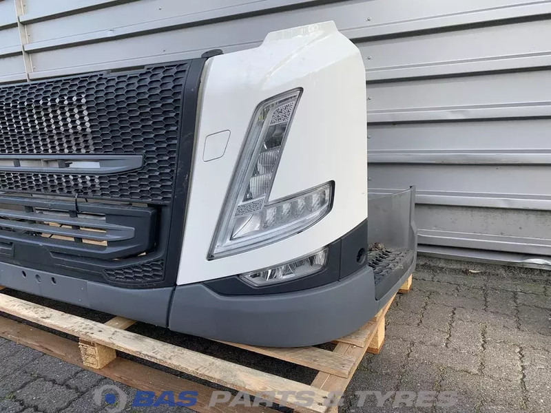Volvo FM5 - Bamperis - Sunkvežimis: foto 2 Volvo FM5 - Bamperis - Sunkvežimis: foto 2