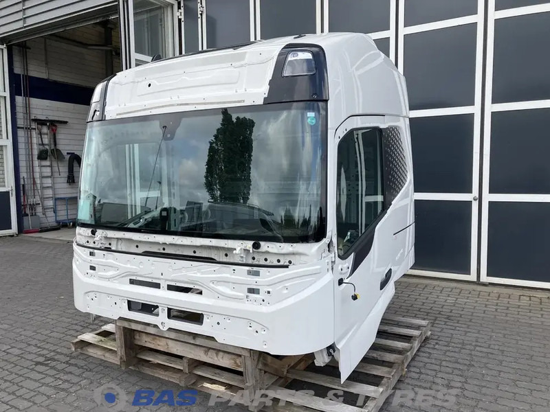 Volvo FM5 - Kabina ir interjeras - Sunkvežimis: foto 1 Volvo FM5 - Kabina ir interjeras - Sunkvežimis: foto 1